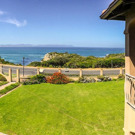 On The Cliff Guest House Hermanus Exterior photo