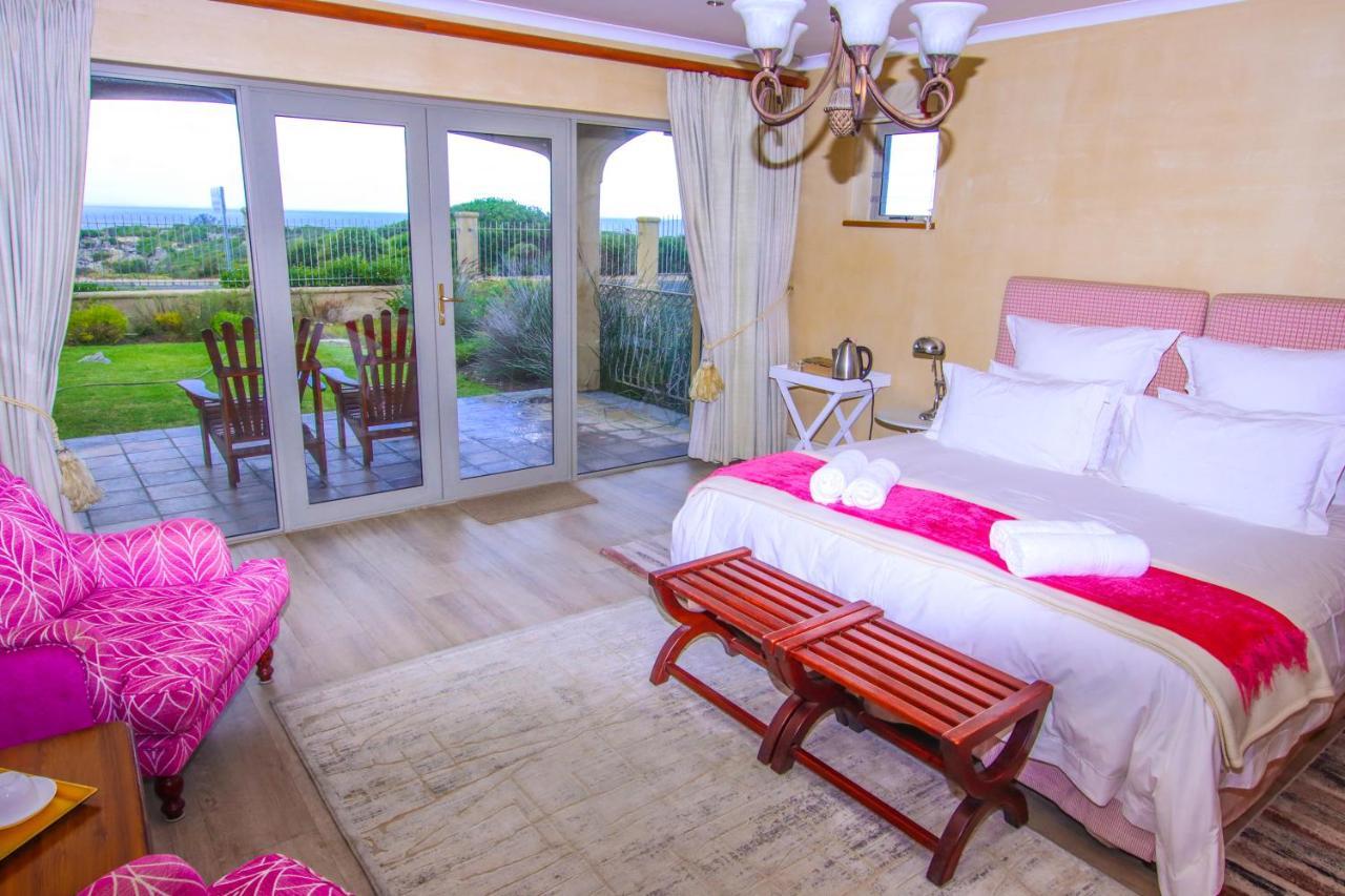 On The Cliff Guest House Hermanus Exterior photo