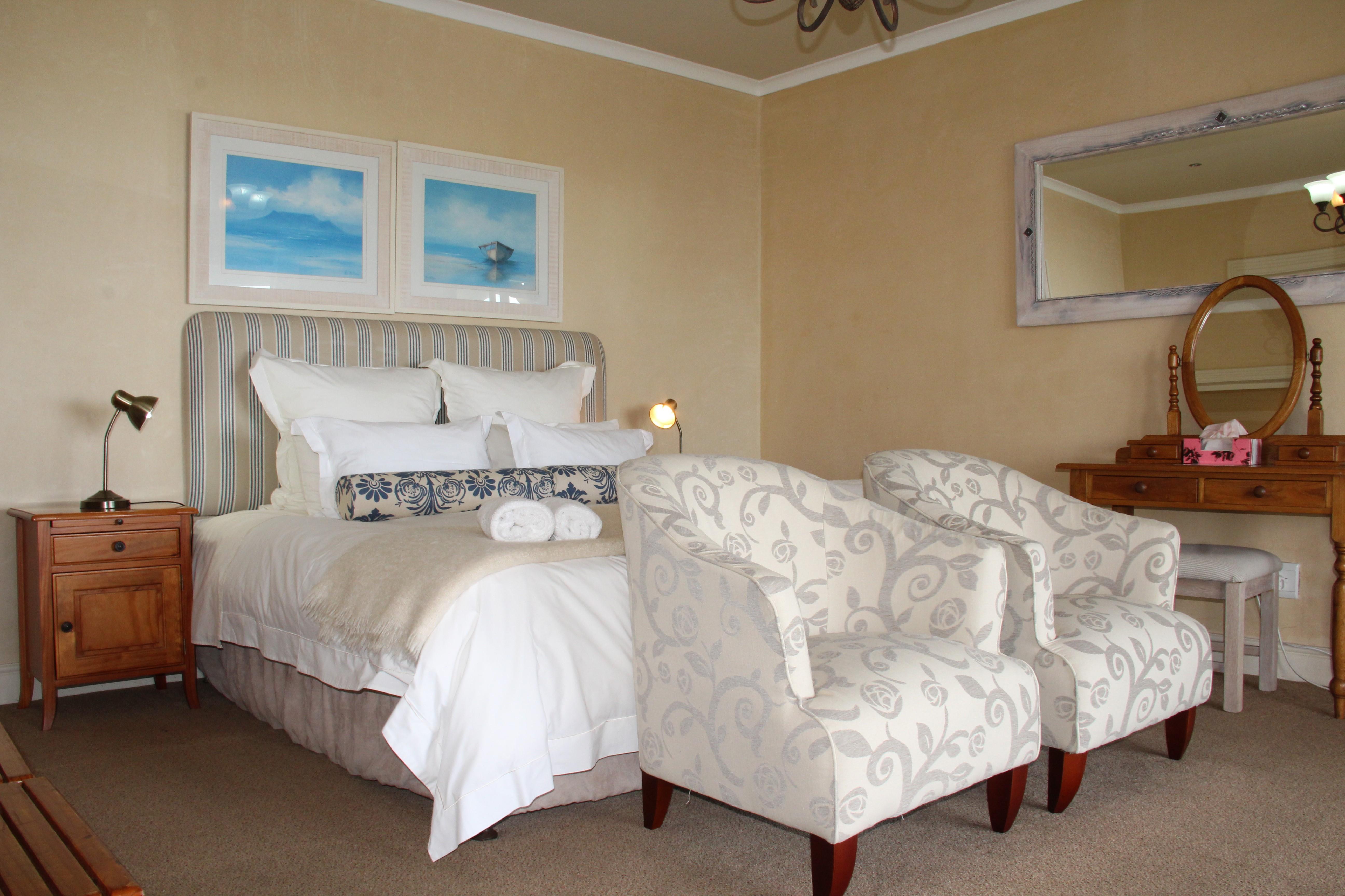On The Cliff Guest House Hermanus Exterior photo
