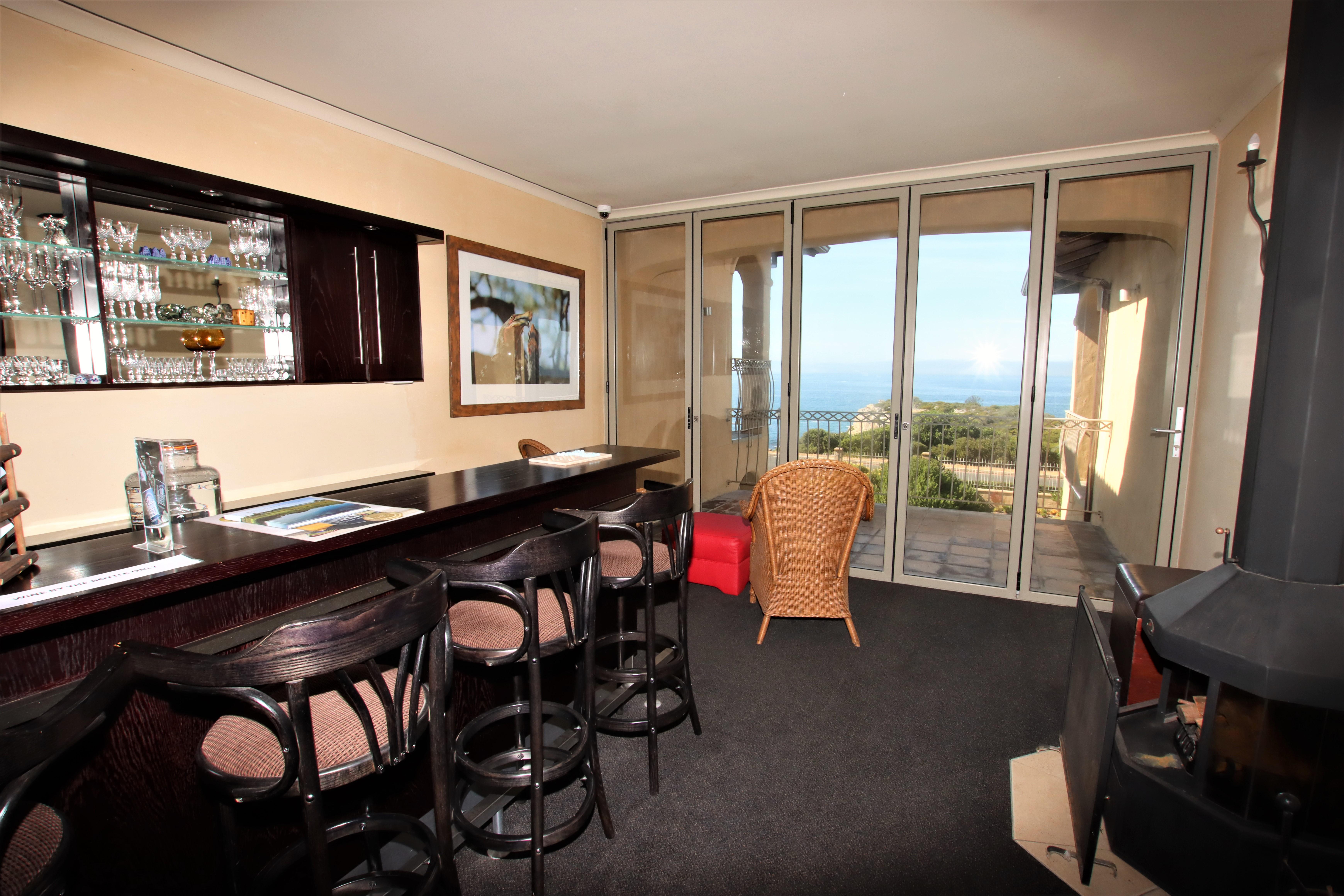 On The Cliff Guest House Hermanus Exterior photo