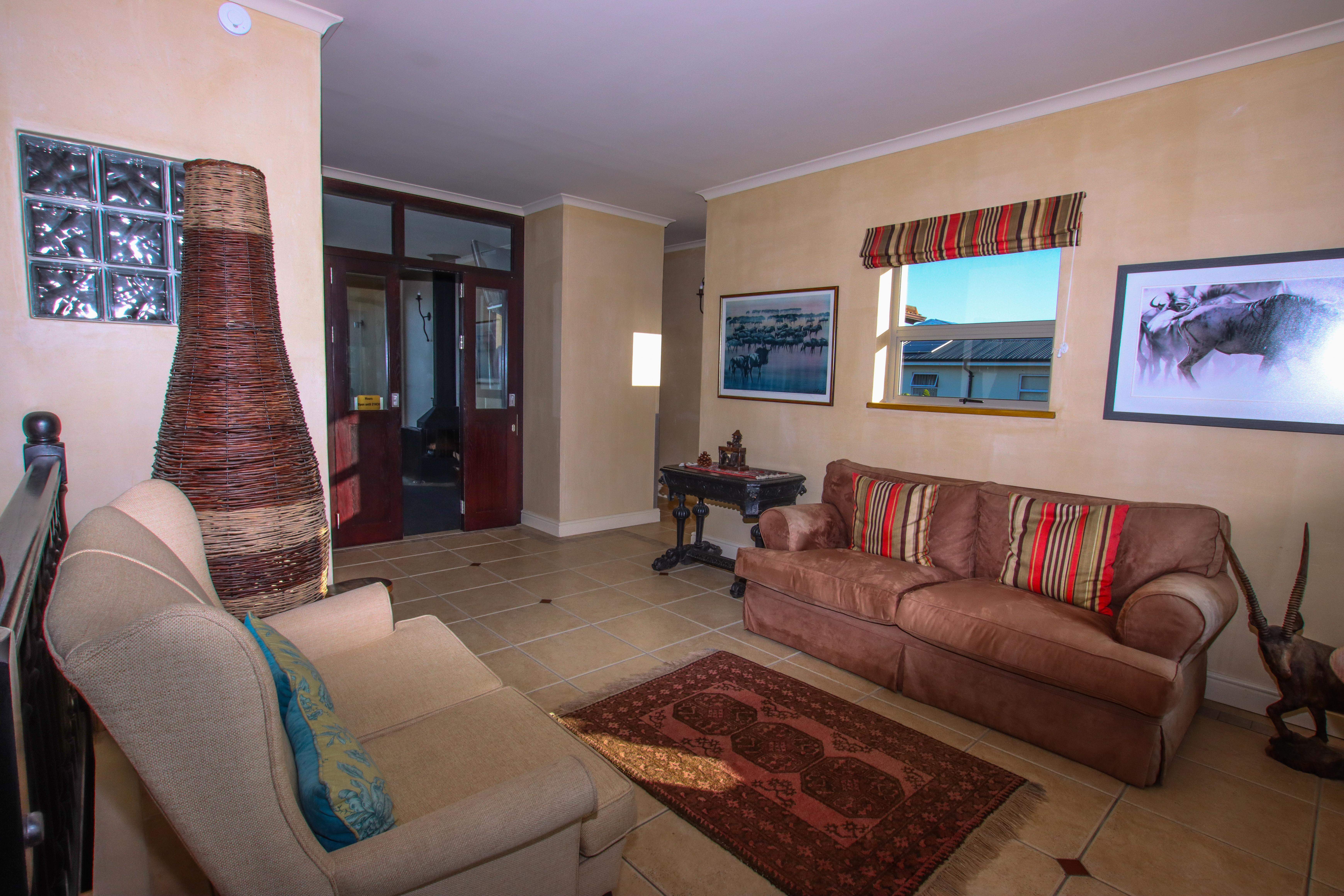 On The Cliff Guest House Hermanus Exterior photo