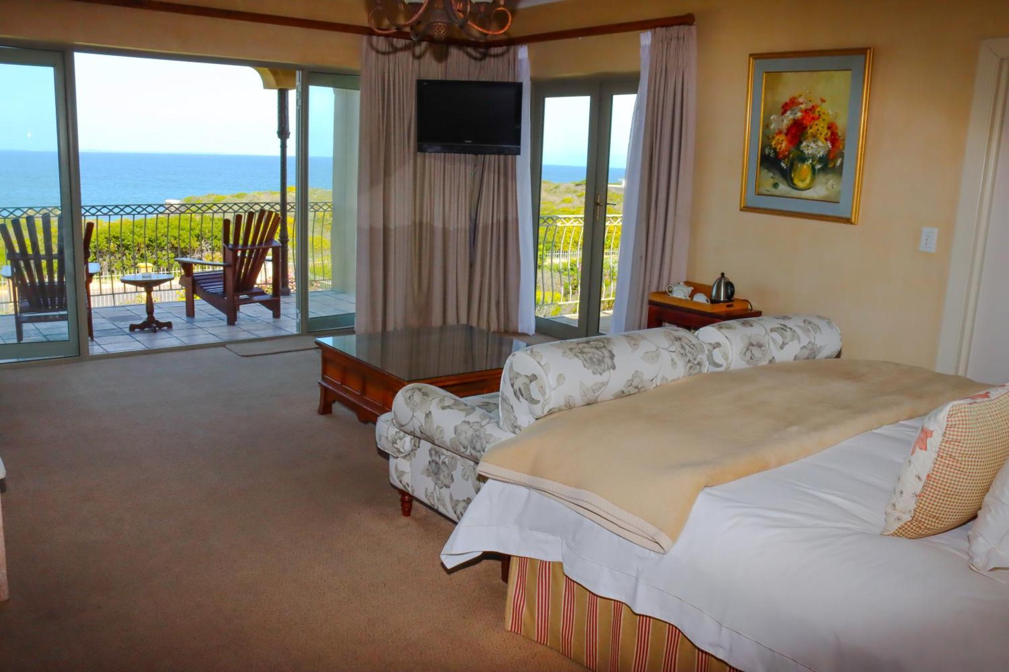 On The Cliff Guest House Hermanus Exterior photo