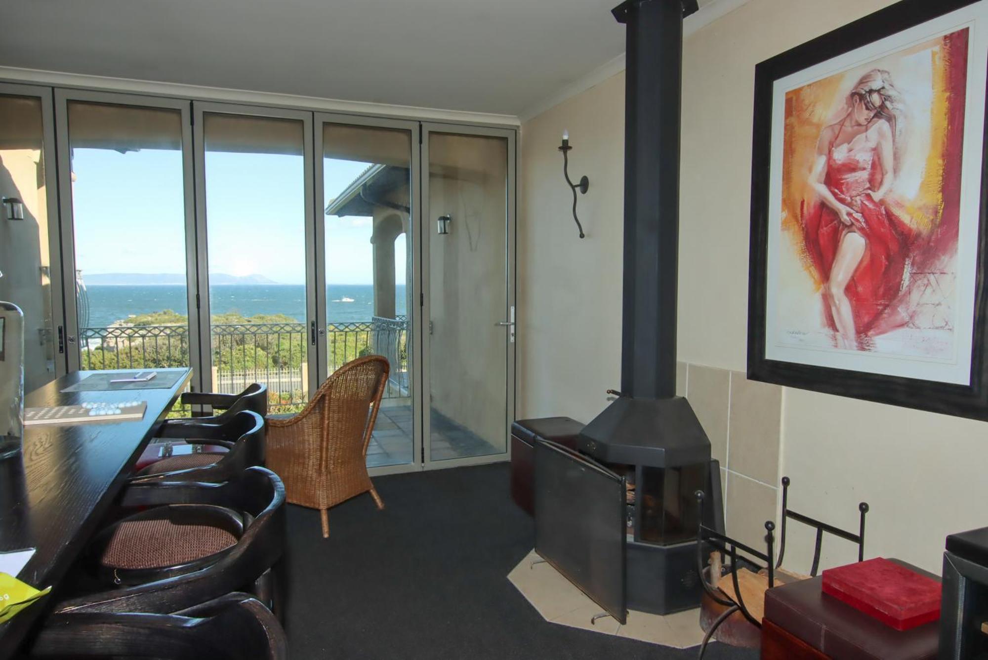 On The Cliff Guest House Hermanus Exterior photo